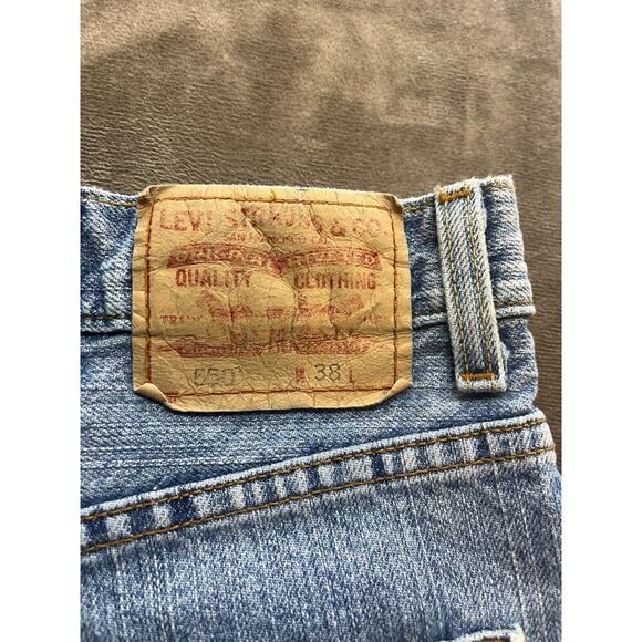 Men's Light Wash 550 Levi’s Denim Shorts Size 38 Relaxed Fit - Picture 5 of 6